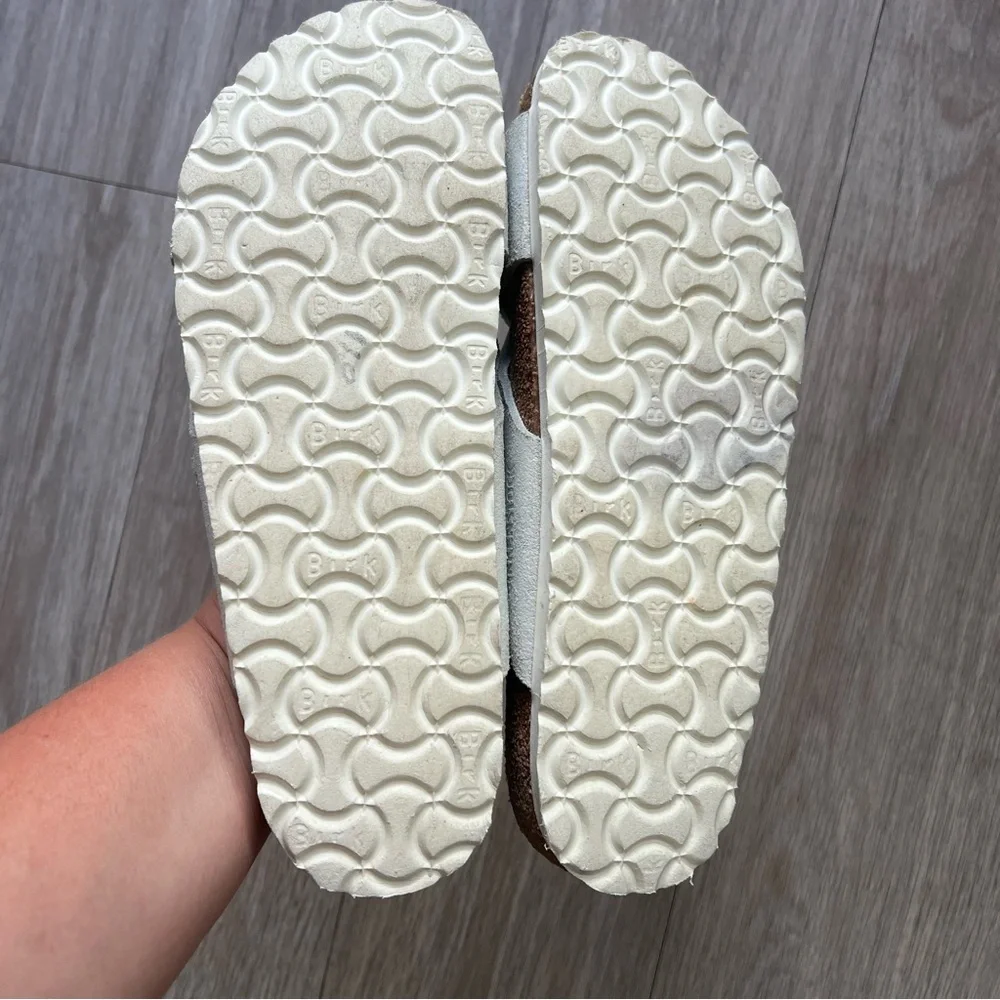 Birkenstock White Sandals with Contoured Footbed and Buckle Closure - Picture 3 of 3